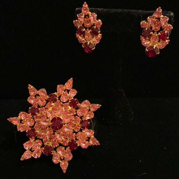 Jewelry Vintage 5s Pink Red Rhinestone Brooch And Earrings Set Poshmark